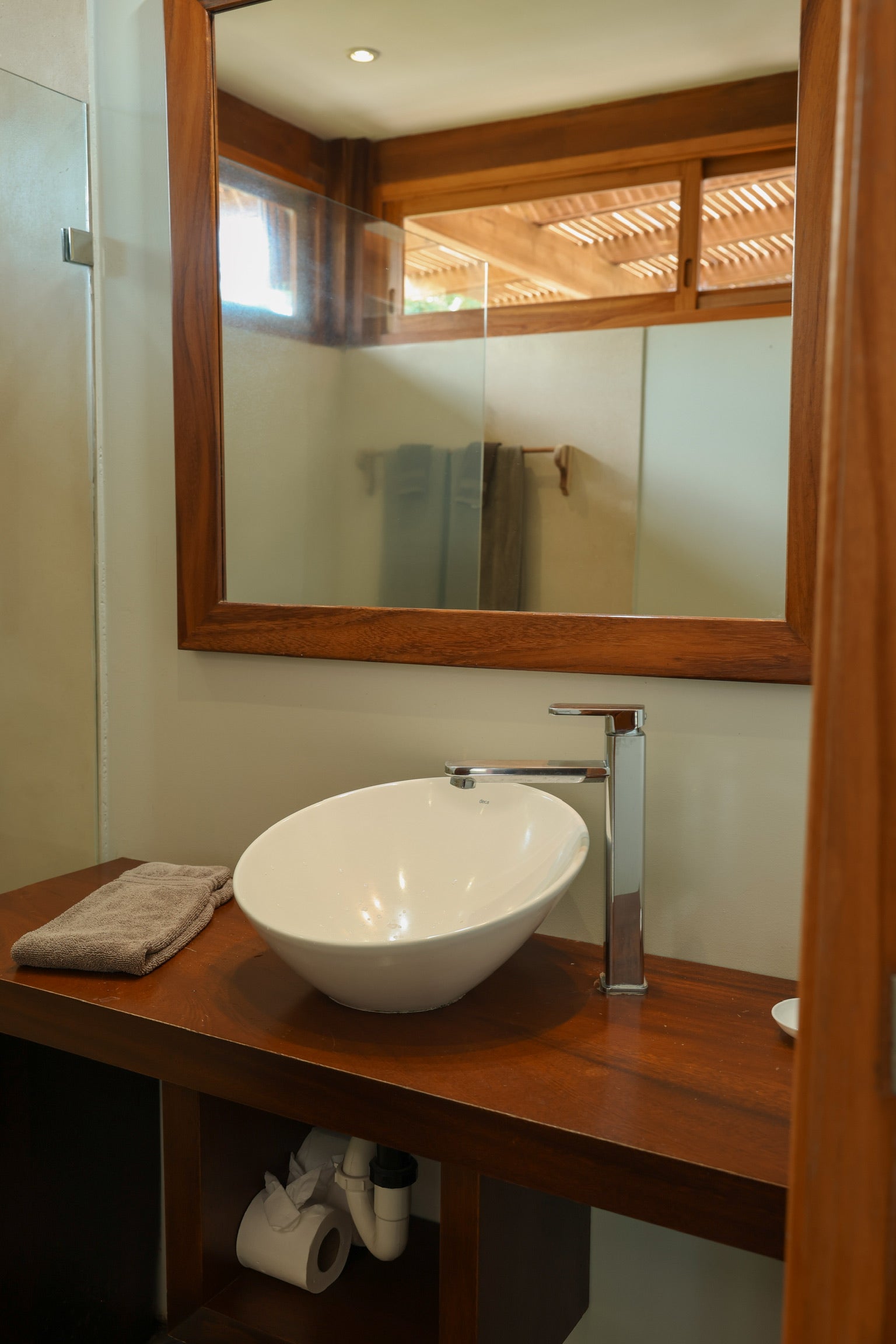 Premium Bungalow with A/C (April 22-28, 2026)