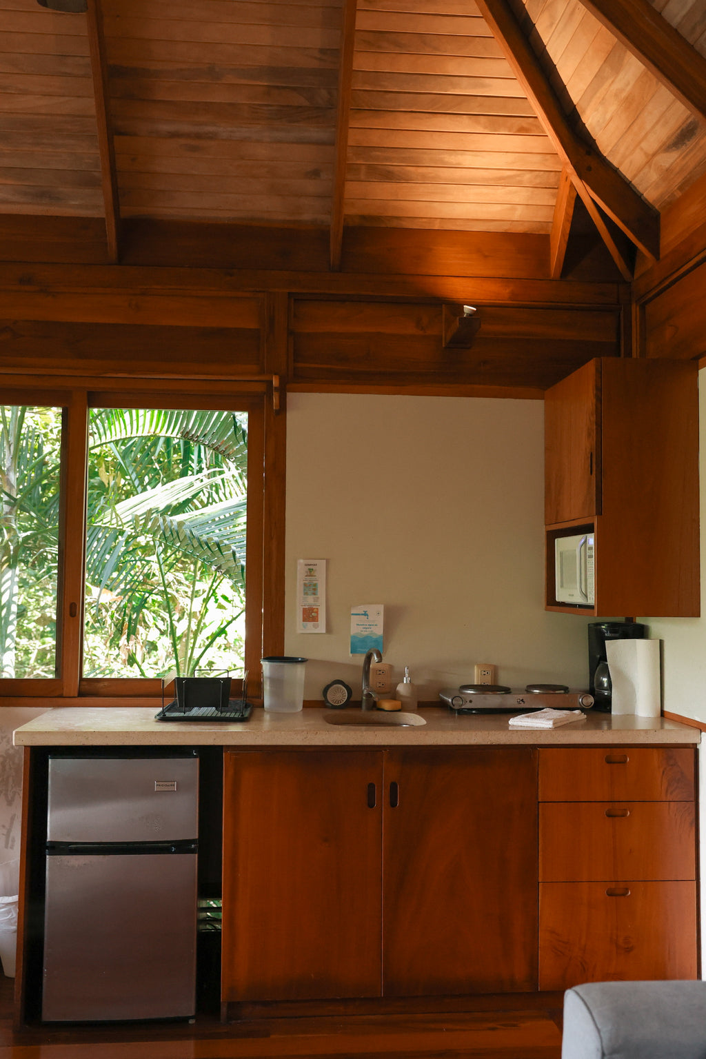 Private Bungalow, Natural Ventilation (April 22-28, 2026)