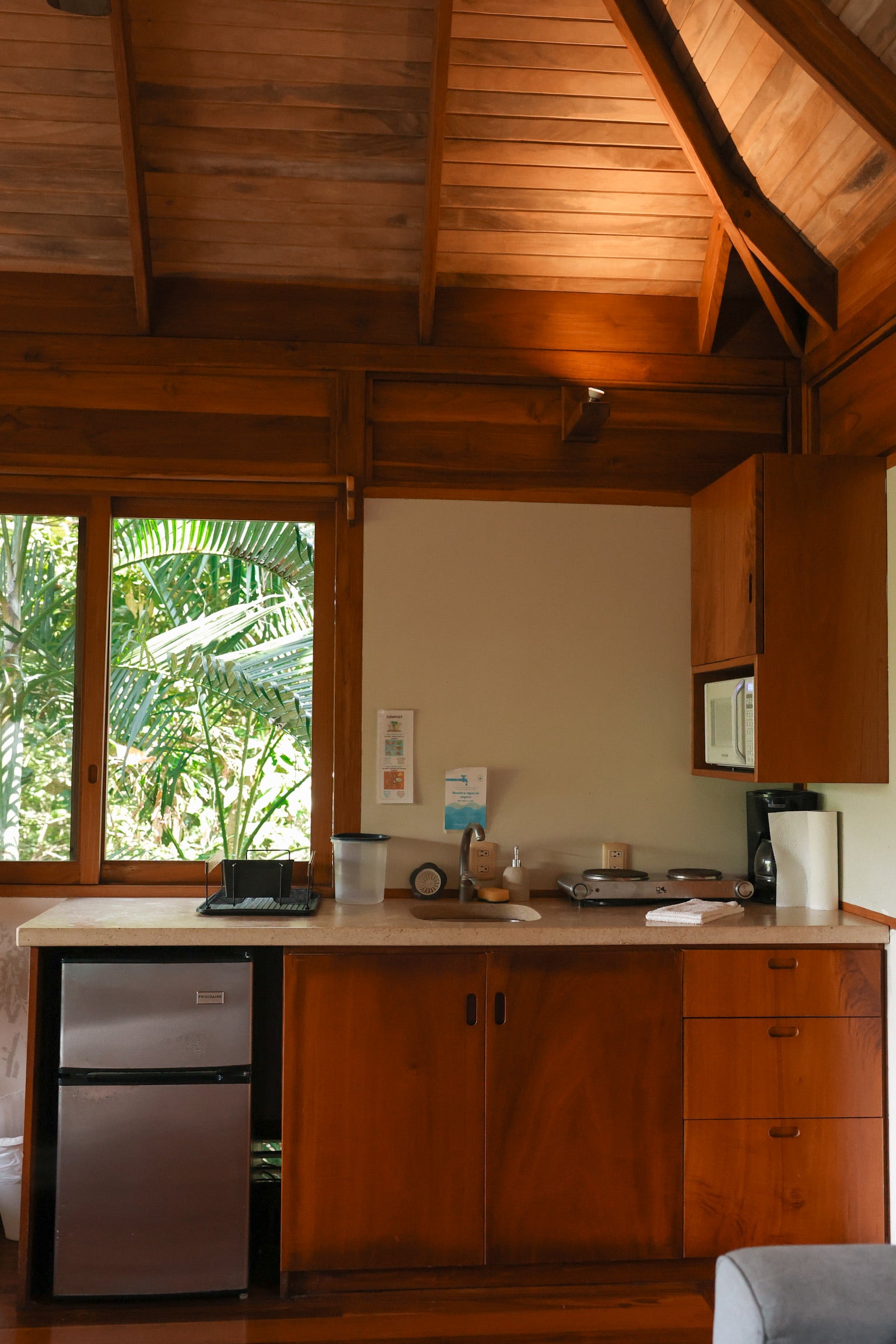 Private Bungalow, Natural Ventilation (April 22-28, 2026)