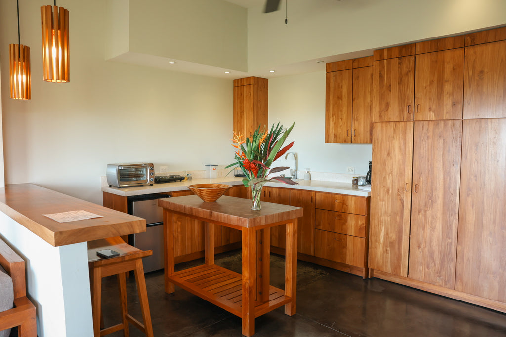 Premium Bungalow with A/C (April 22-28, 2026)