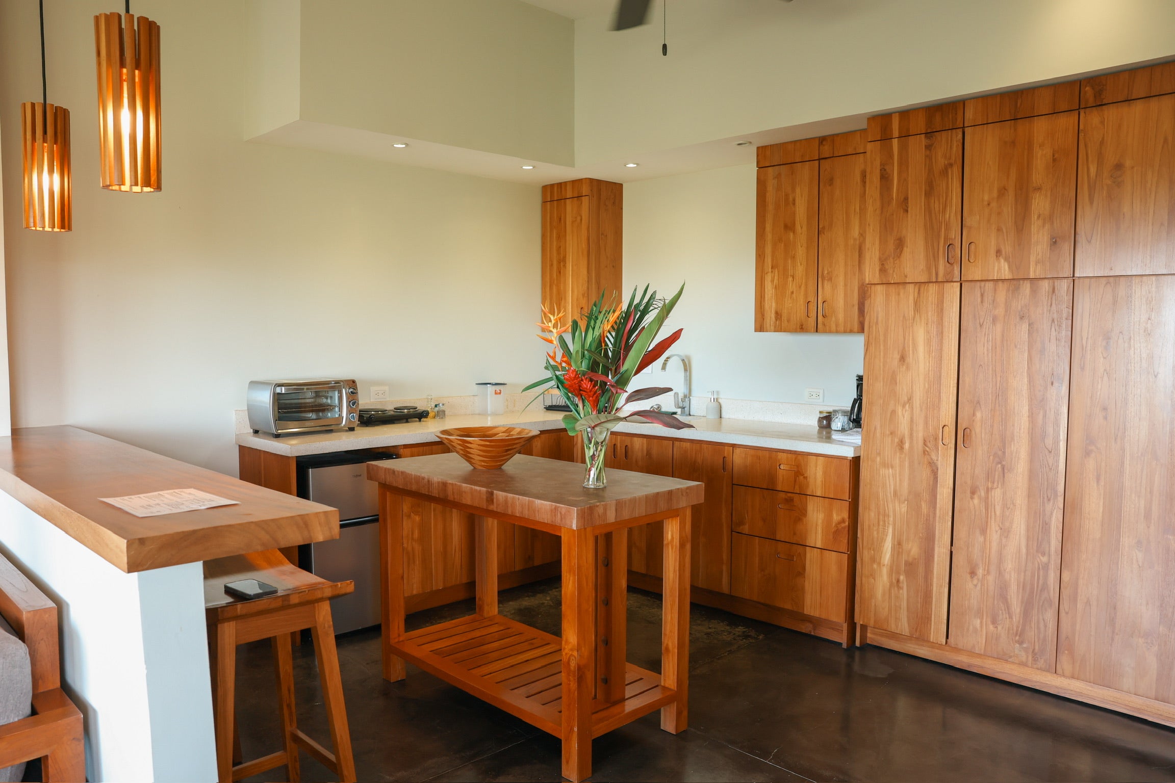 Premium Bungalow with A/C (April 22-28, 2026)