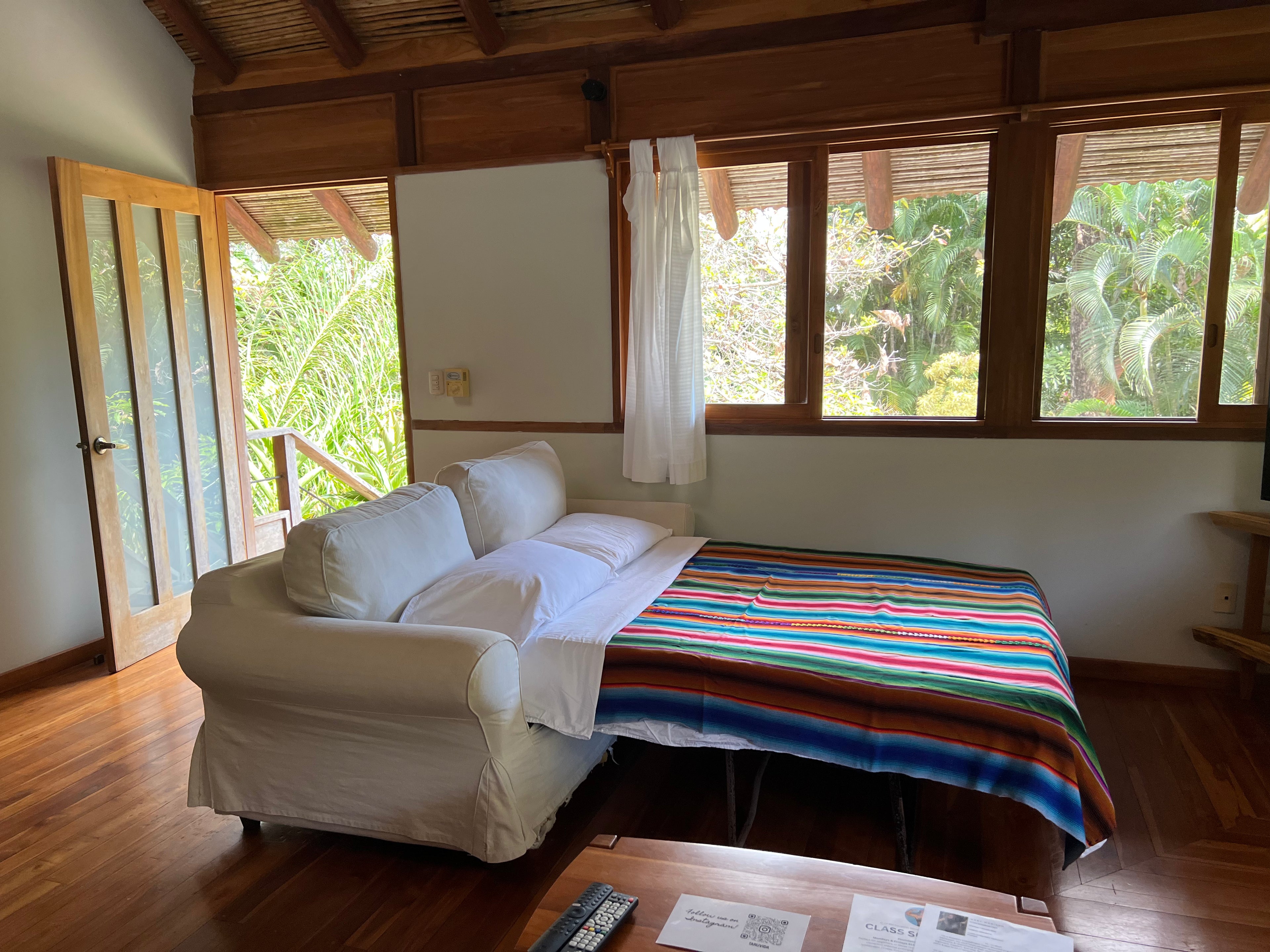 Pull-Out Couch in Shared Bungalow (April 22-28, 2026)